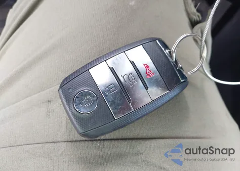 2017 Kia Sorento Ex z USA, uszkodzony, nr VIN 5XYPHDA11HG265831